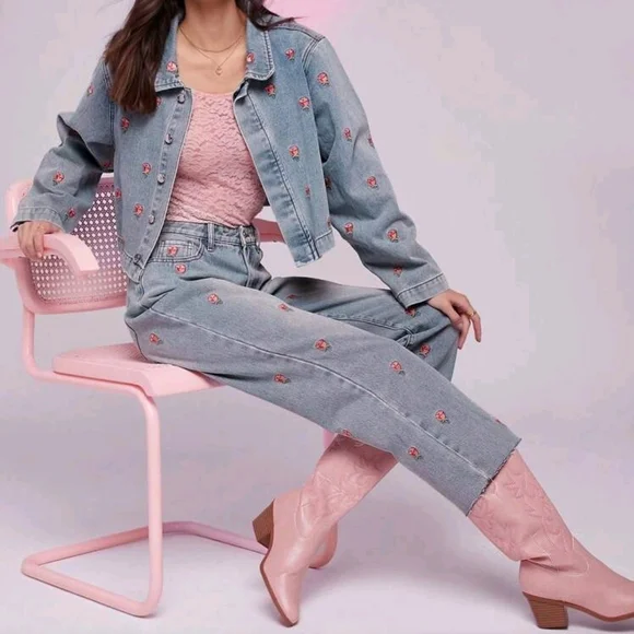 Floral Embroidered Light Blue Jeans